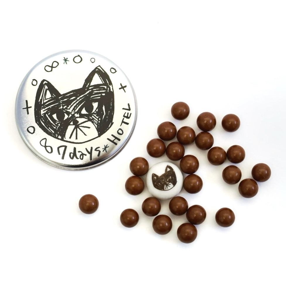 7days hotel × 松林誠 黒猫チョコ缶