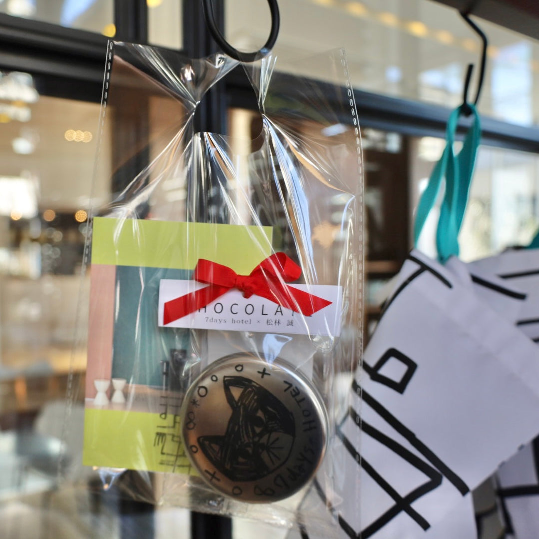 7days hotel × 松林誠　黒猫チョコ缶